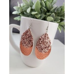 🔥2 for $12🔥Sparkling Rose Gold Earrings